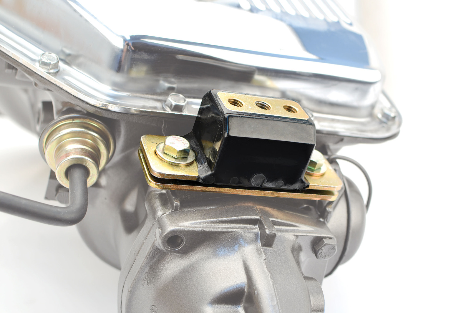 GM Severe Duty Transmission Crossmember Mount TCI